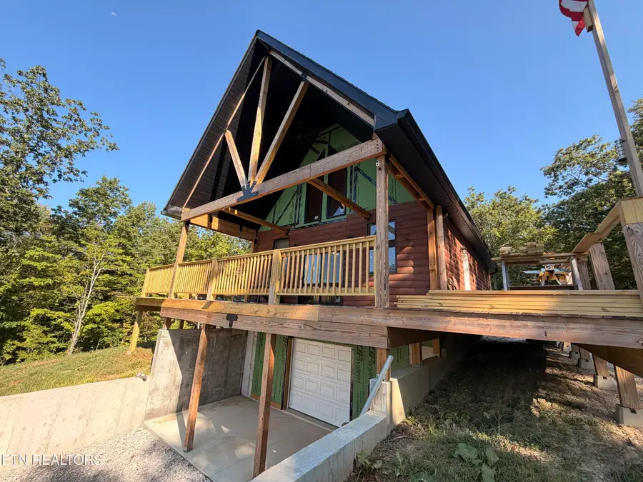 386 Higby Pvt Rd, Robbins, TN 37852 - #3