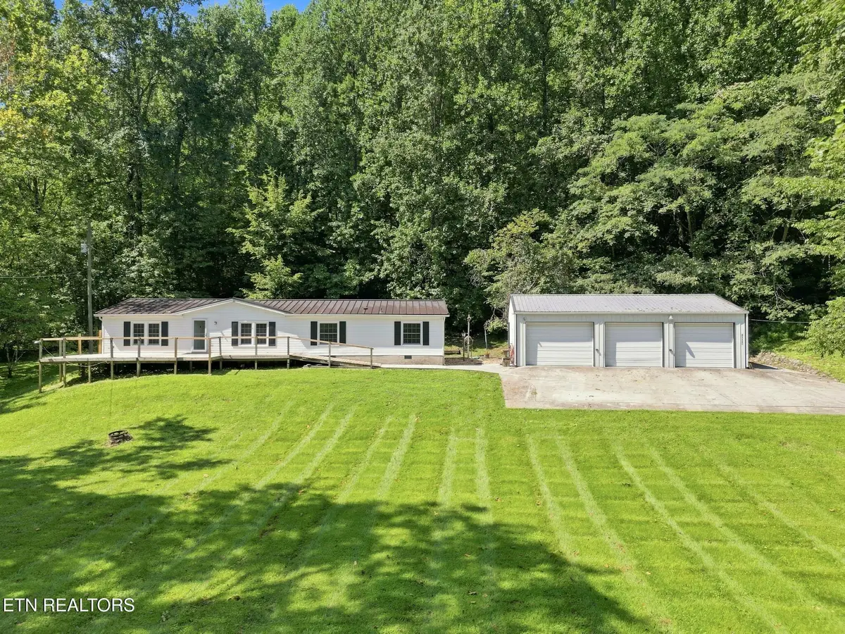 8111 Pickens Gap Rd, Knoxville, TN 37920 - #1