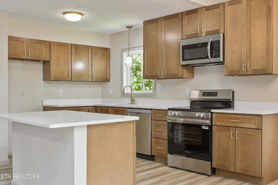 7325 Vahid Rd, Knoxville, TN 37920 - #3