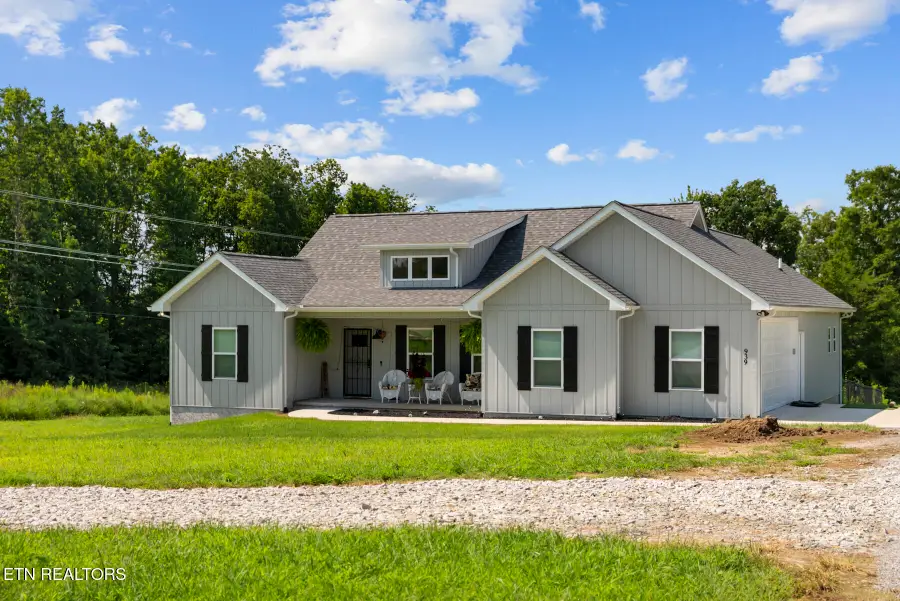 939 Clear Creek Rd, Crossville, TN 38571 - #3