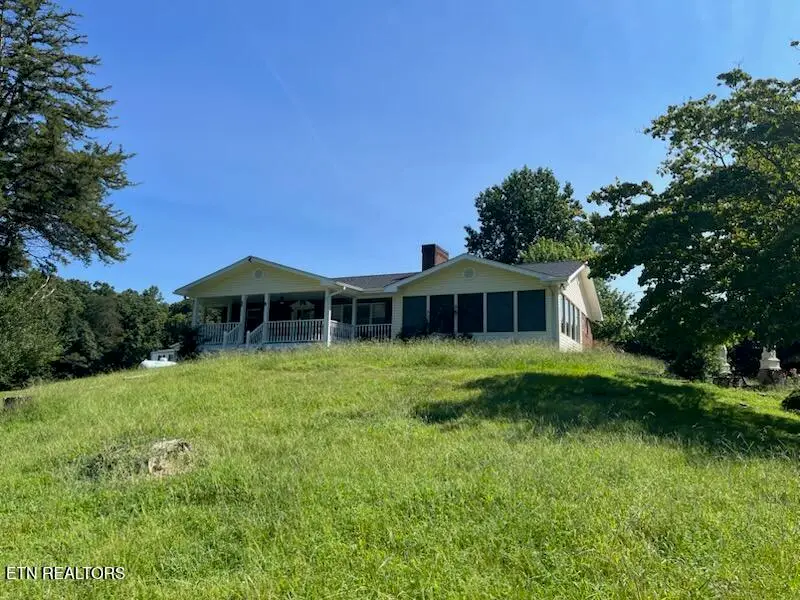 134 Old Pinecrest Rd, Jacksboro, TN 37757 - #1