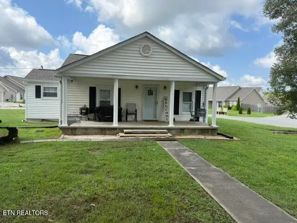 2105 Farris Rd, Maryville, TN 37803
