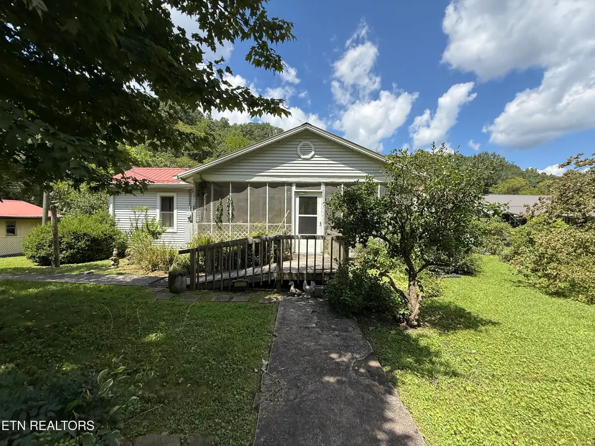 353 Cotula Rd, Duff, TN 37729 - #1