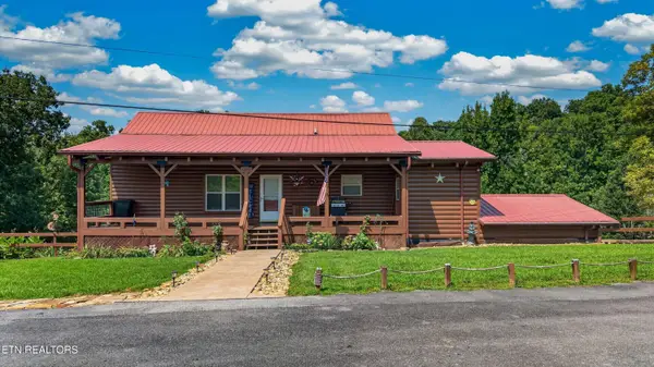 1573 Topaz Lane, Dandridge, TN 37725