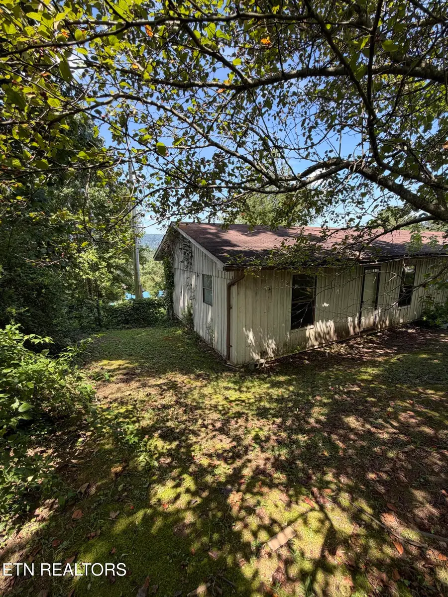 545 High St, Harrogate, TN 37752 - #2