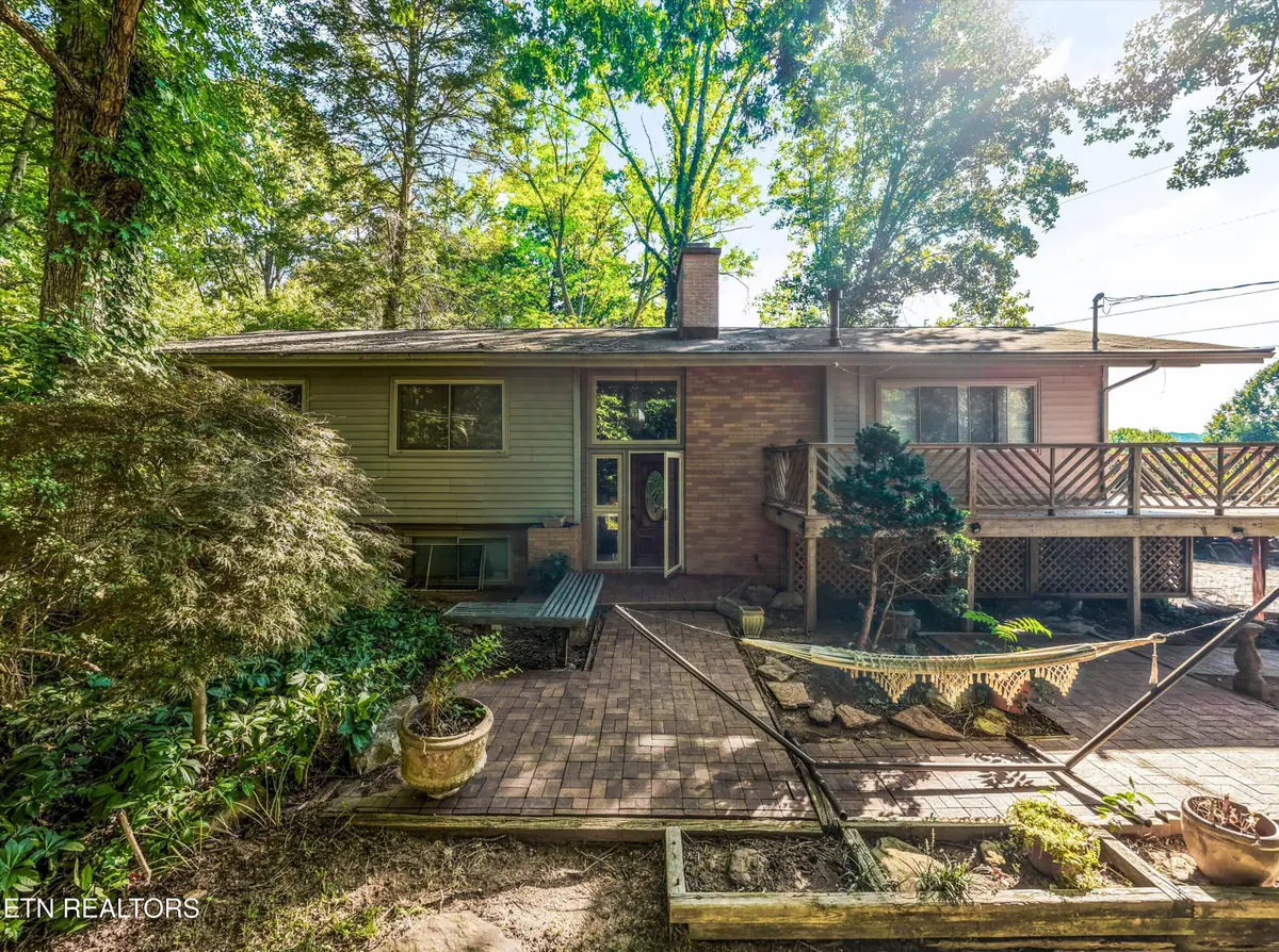 114 Nebraska Ave, Oak Ridge, TN 37830 - #1