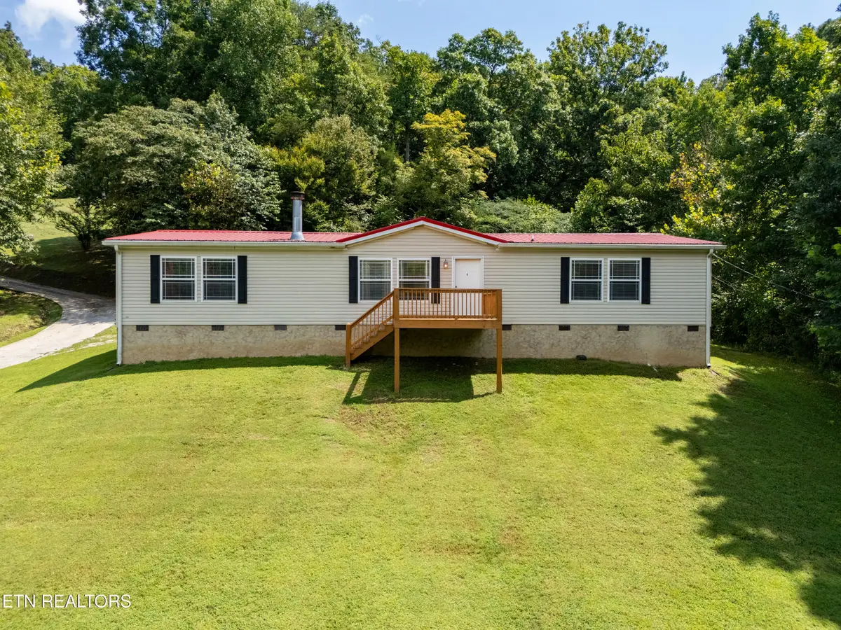 338 Old Clear Branch Lane, Rocky Top, TN 37769 - #1