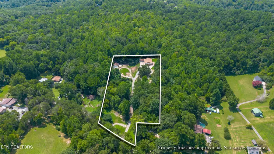 312 Woolsey Rd, Harriman, TN 37748 - #3