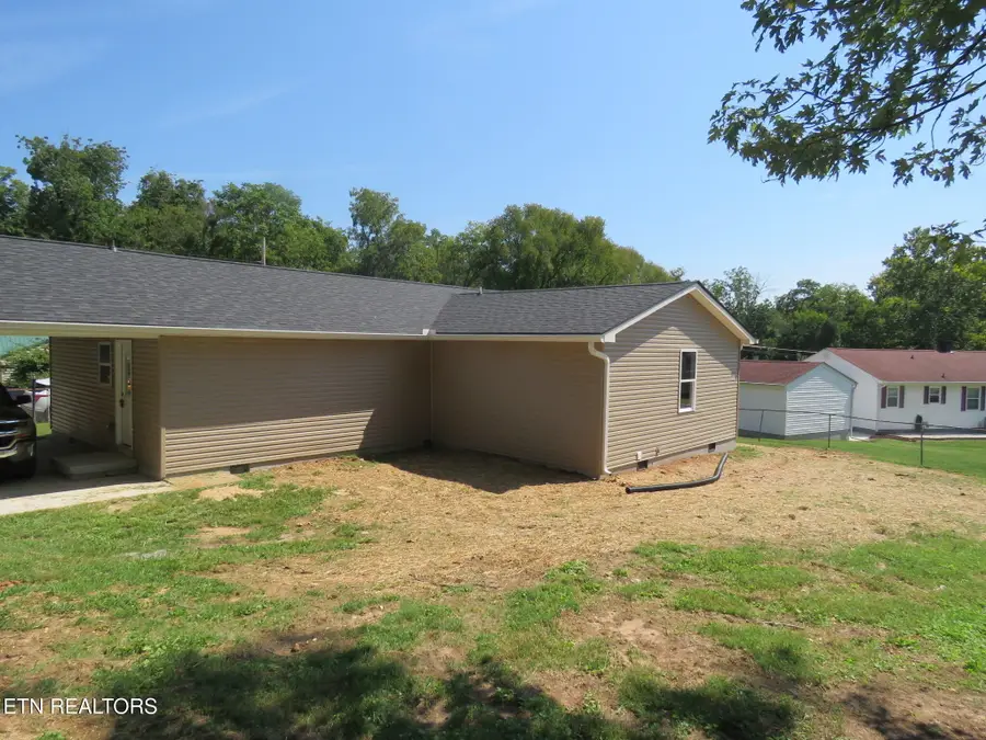 147 Athens Rd, Oak Ridge, TN 37830 - #2