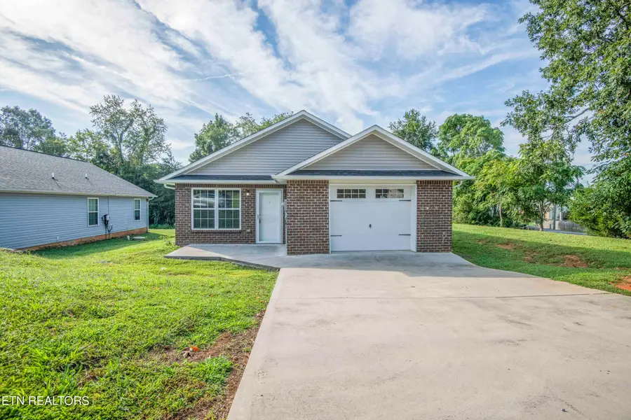 1702 Watauga St, Sevierville, TN 37876 - #2