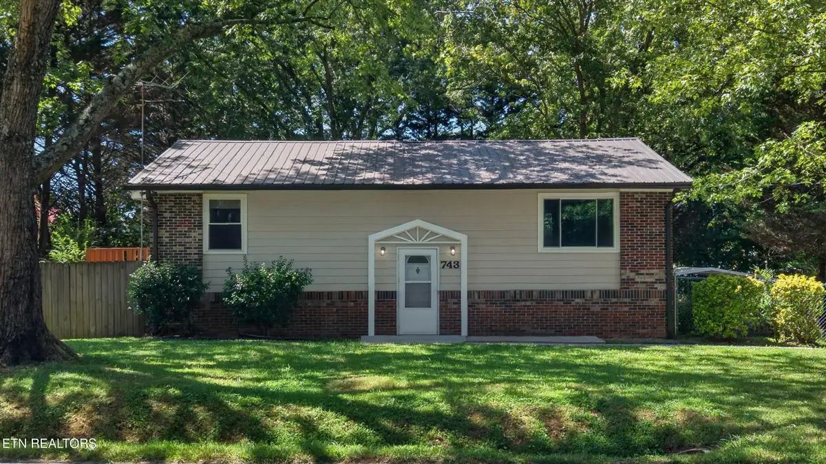 743 Jaybird Rd, Morristown, TN 37814 - #1