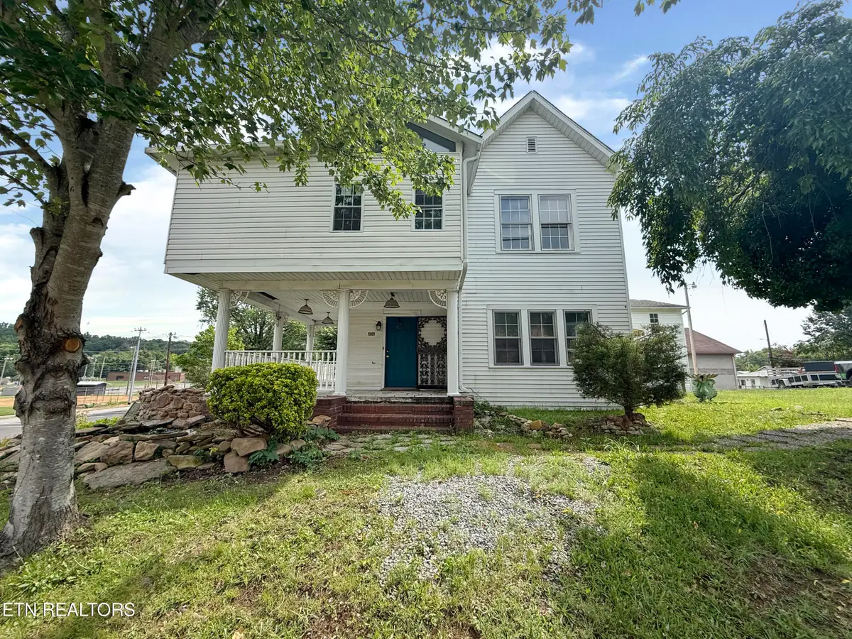 406 Church Ave, Rocky Top, TN 37769 - #1