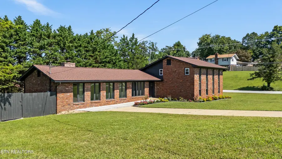 101 Westland Drive, Clinton, TN 37716 - #2