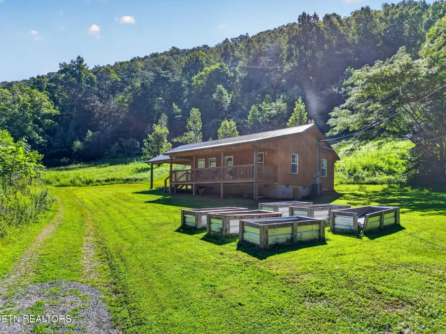 136 Little Ridge Way, Washburn, TN 37888 - #3
