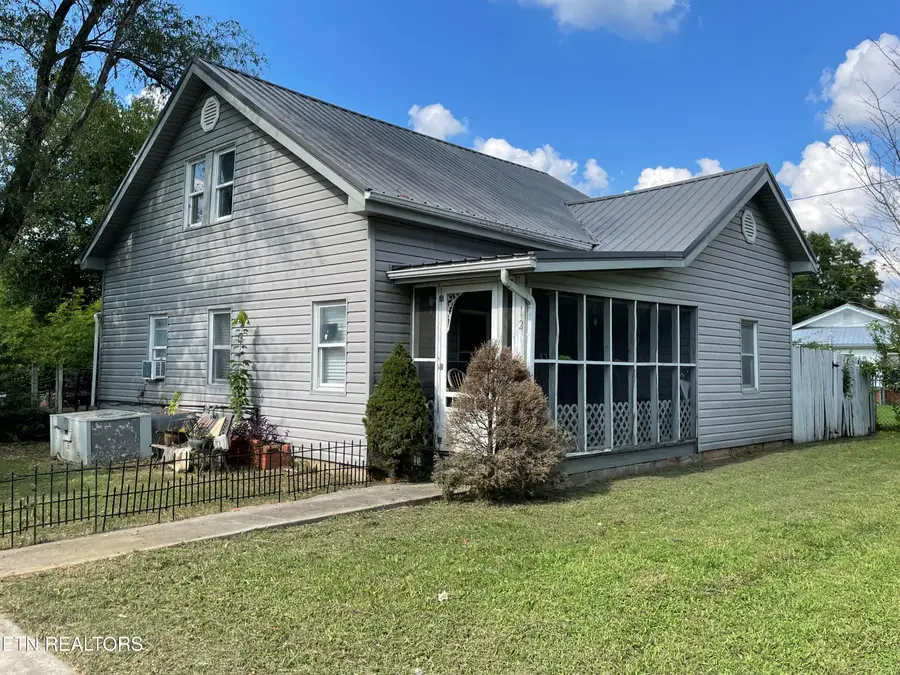 129 E Athens St, Englewood, TN 37329 - #3