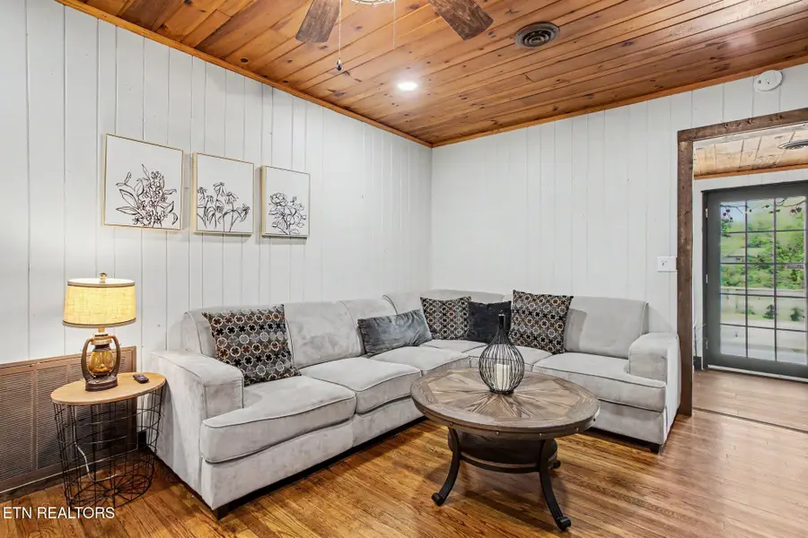 3110 Priscilla Heights Lane, Pigeon Forge, TN 37862 - #3