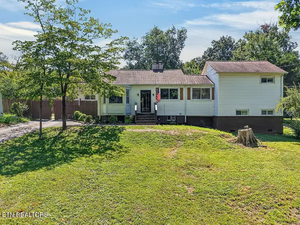 4204 Garden Drive, Knoxville, TN 37918
