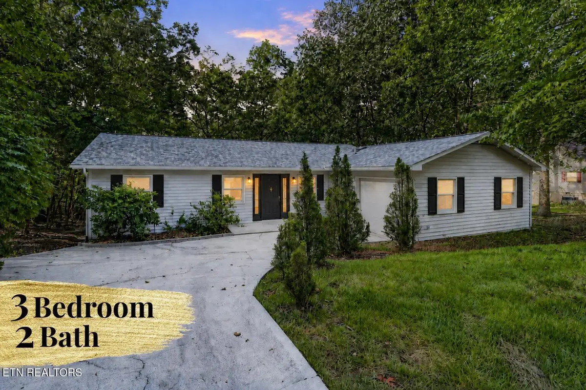 318 Lakeview Drive, Crossville, TN 38558 - #1