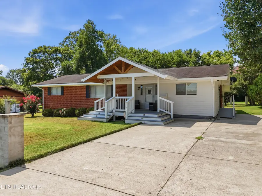 204 SE Meadowbrook Drive, Cleveland, TN 37323 - #3
