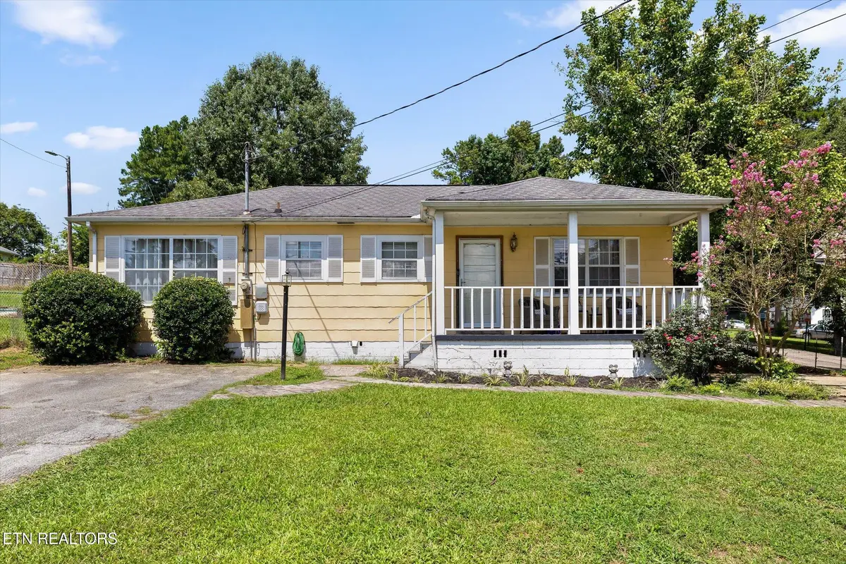 5225 State Line Rd, Chattanooga, TN 37412 - #1