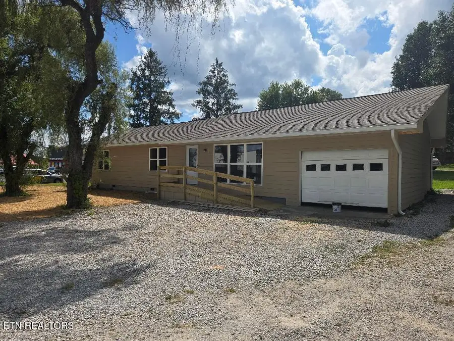 131 Duncan Lane, Oneida, TN 37841 - #3