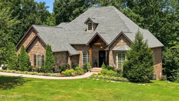 9240 Arlington Ridge Way, Powell, TN 37849