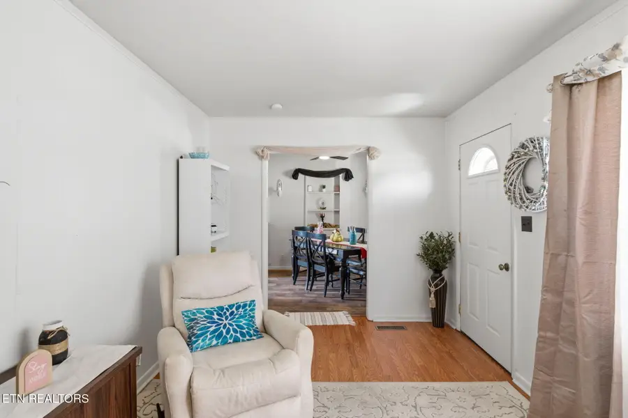34 Mckinney St, Englewood, TN 37329 - #3