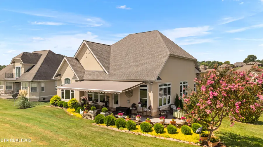 240 Goldcrest Drive, Vonore, TN 37885 - #2