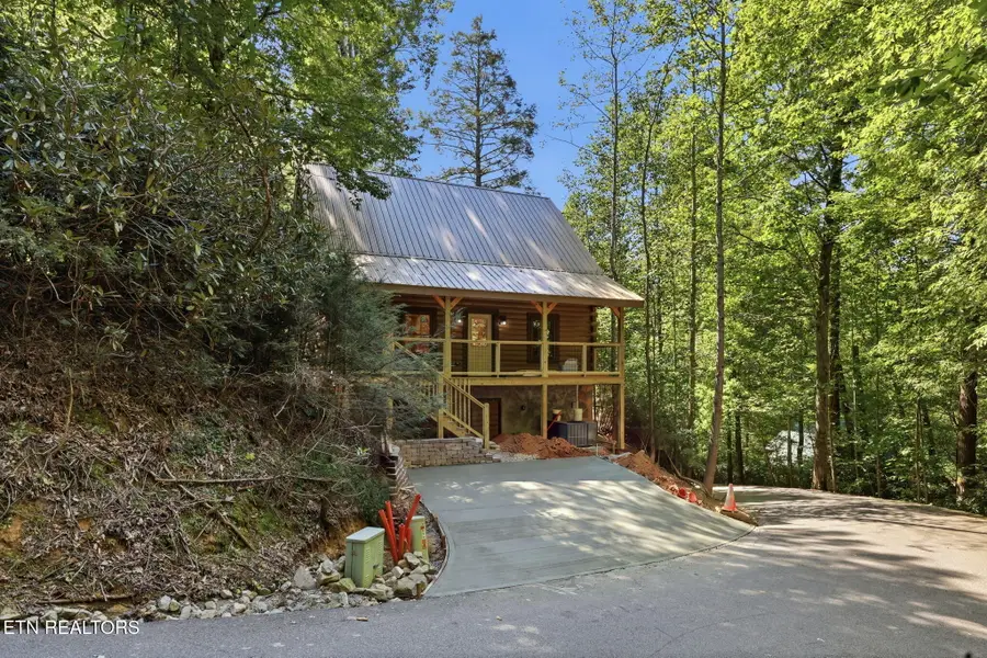 1607 Mountain Shadow Way, Gatlinburg, TN 37738 - #3
