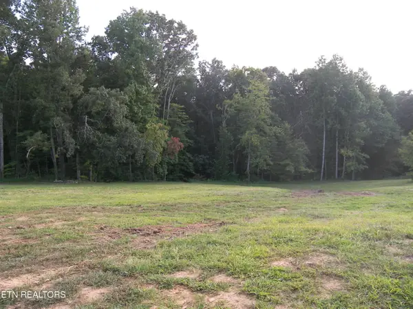 250 Wells Rd, Powell, TN 37849