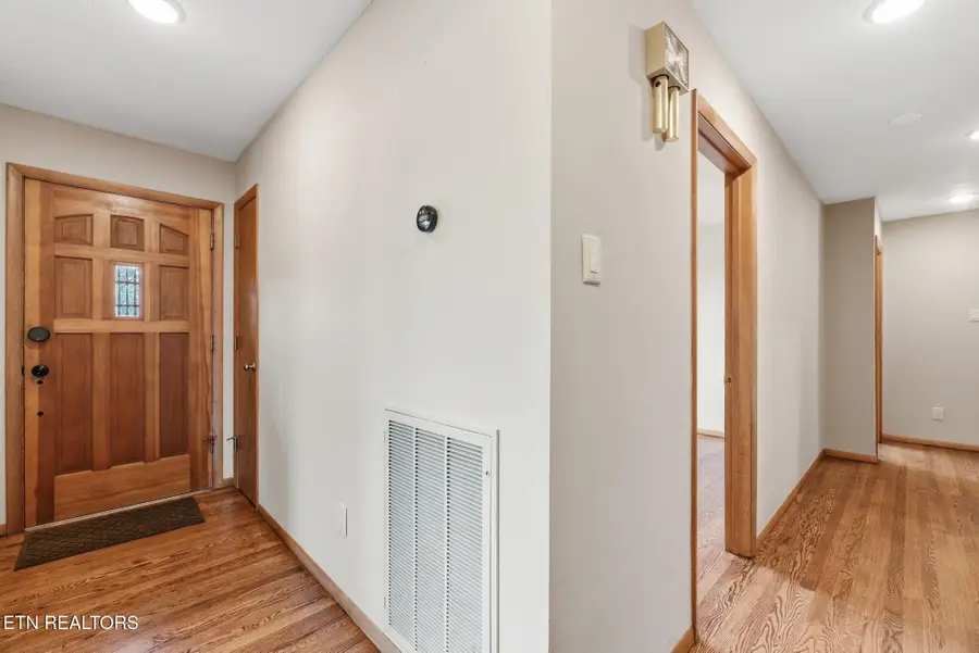 7205 Majestic Lane, Knoxville, TN 37918 - #2