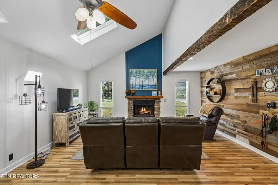202 Daksi Lane, Loudon, TN 37774 - #3