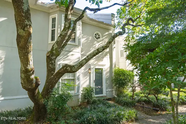 8833 Ashton Court, Knoxville, TN 37923