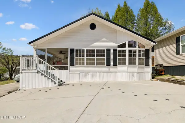 749 Big Valley Blvd, Townsend, TN 37882