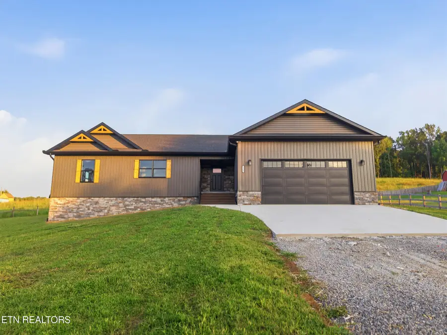 1328 Marble Hill Rd, Friendsville, TN 37737 - #3