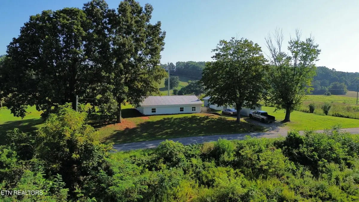 333 Deerfield Rd, Rutledge, TN 37861 - #1