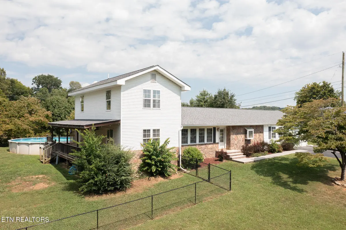 920 Oakwood Drive, Dandridge, TN 37725 - #1