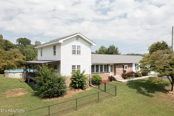 920 Oakwood Drive, Dandridge, TN 37725