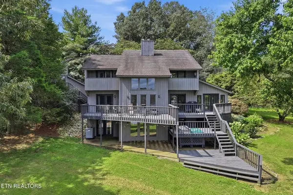 2092 Lakewood Drive, Loudon, TN 37774