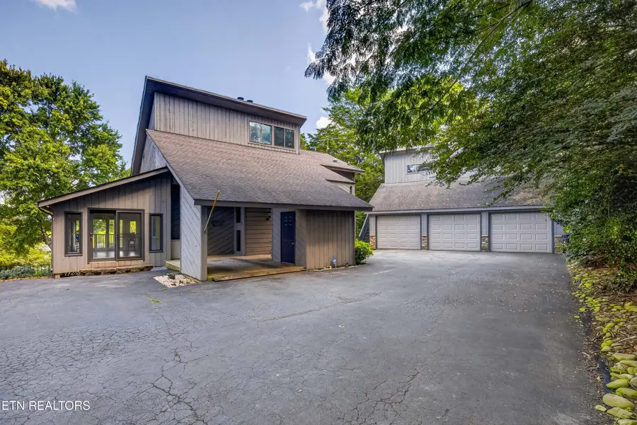2092 Lakewood Drive, Loudon, TN 37774 - #2
