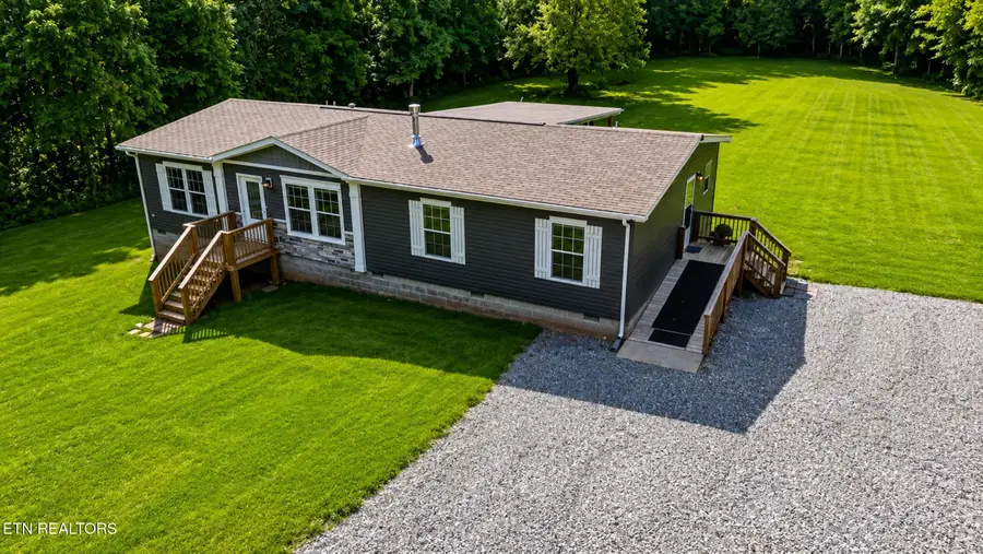 5819 Zachary Rd, Corryton, TN 37721 - #2