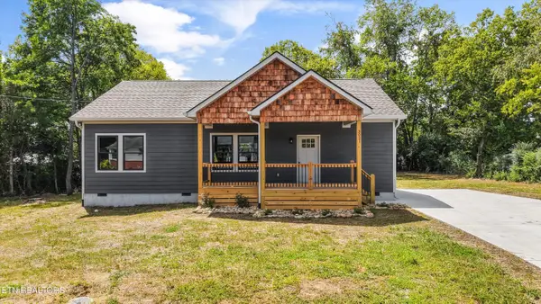 3021 Shelbourne Rd, Knoxville, TN 37917