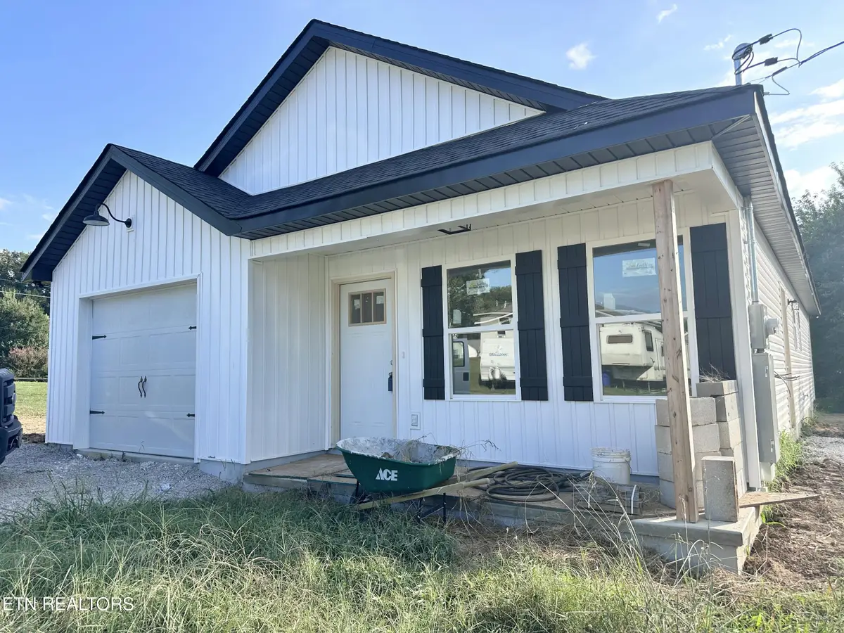 541 Cherokee Ave, Clinton, TN 37716 - #1