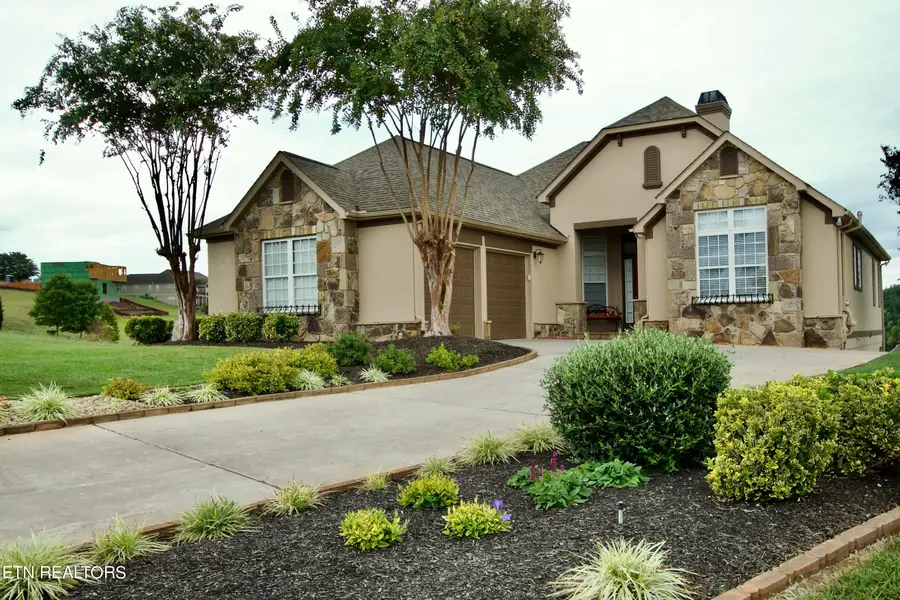 315 Hummingbird Drive, Vonore, TN 37885 - #2