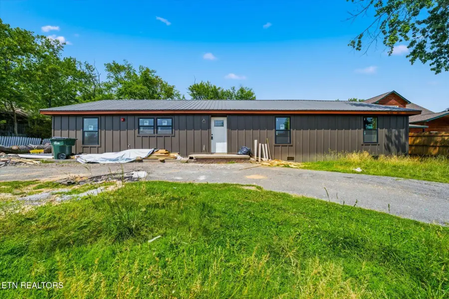 212 Caton Rd, Sevierville, TN 37862 - #2