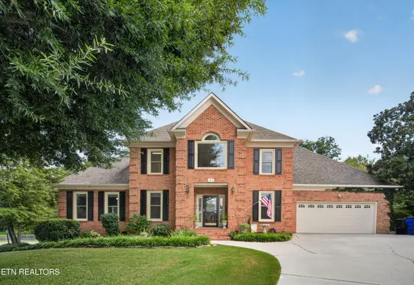 801 Hansmore Place, Knoxville, TN 37919