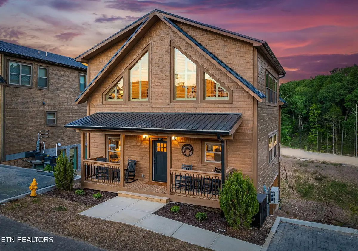 519 Warbonnet Way, Pigeon Forge, TN 37863 - #1