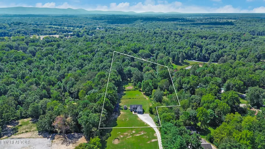 3639 Lantana Rd, Crossville, TN 38572 - #2