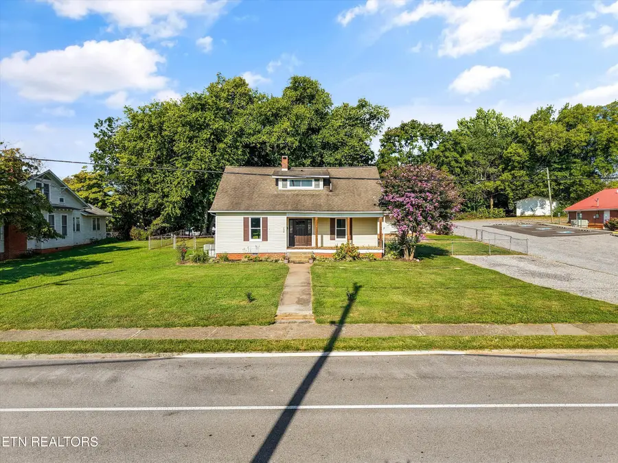 708 Ward Ave, Loudon, TN 37774 - #2