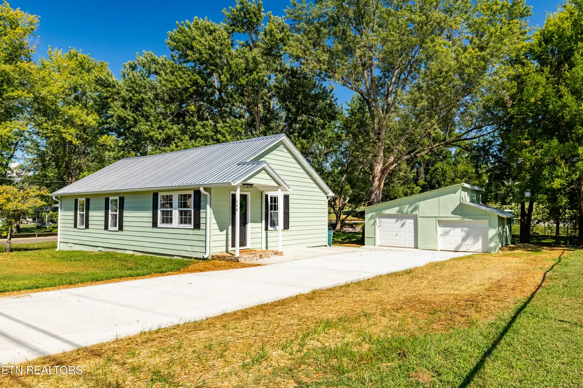 408 Amerine Rd, Maryville, TN 37804 - #1